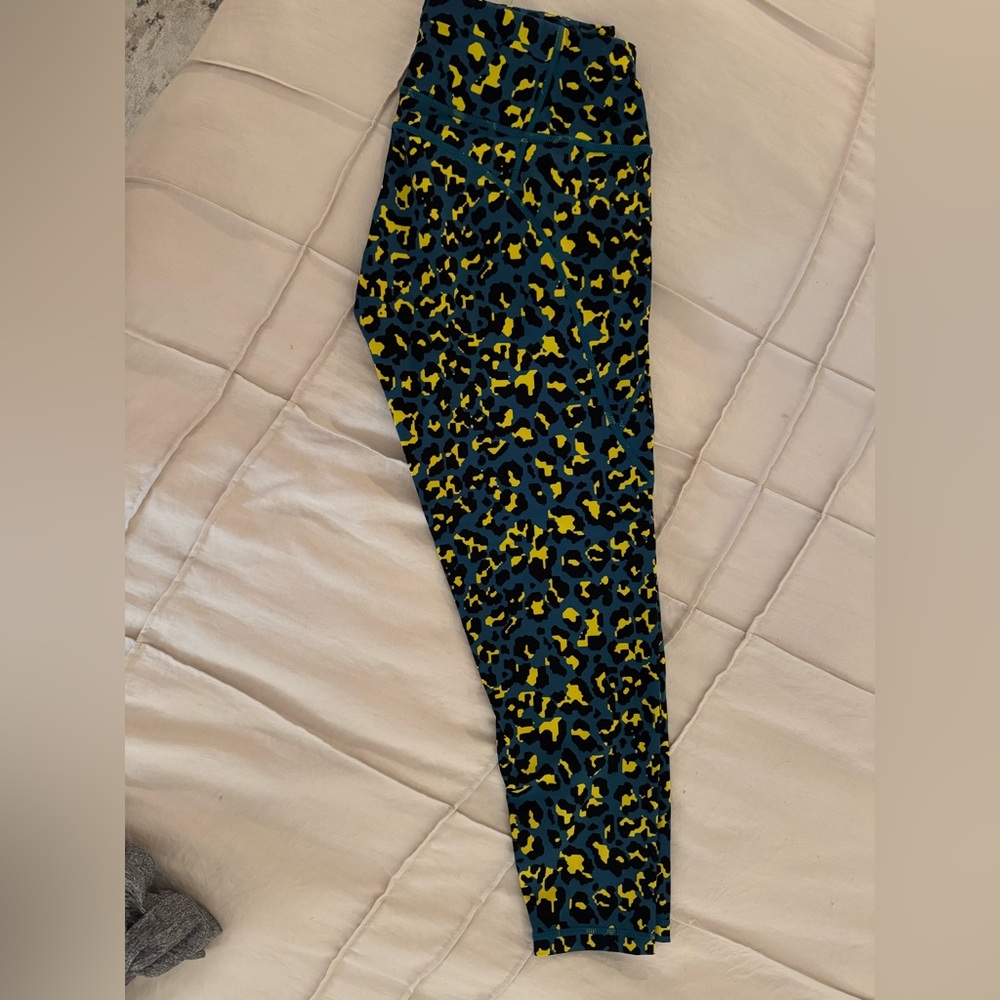 Sweaty Betty 7/8 power leggings, size L